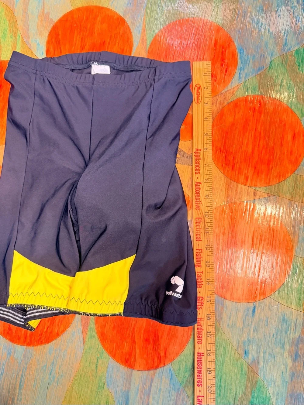 Bellwether Cycling Compression Shorts Adult Medium Black Yellow Logo Inside Pock